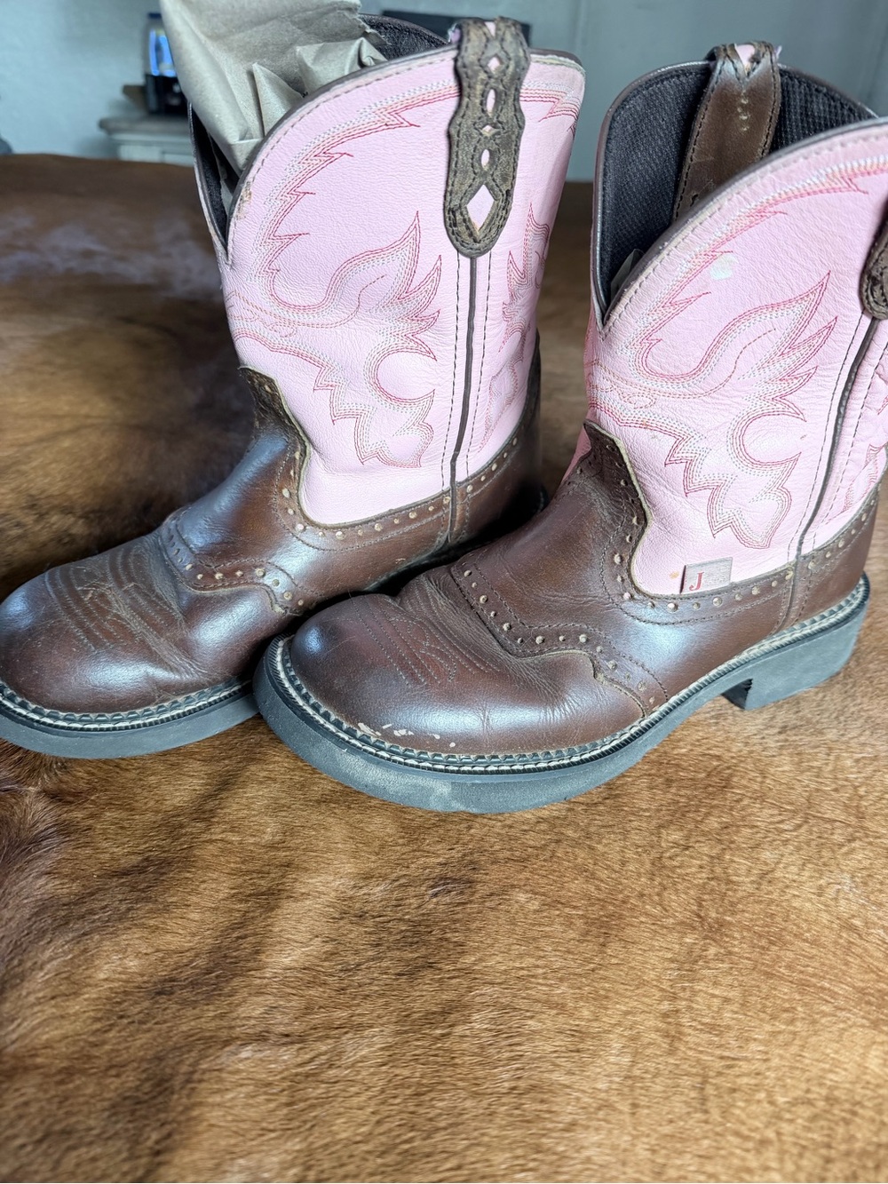 Justin Boots Brown Leather with Pink Shaft women’s Heeled Cowboy Boots